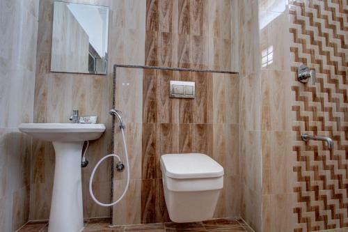 Hotel Oyo 26801 Ss Residency