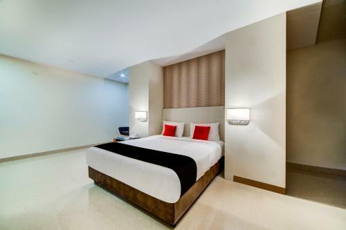 Capital O 23502 Hotel Millennium Grand