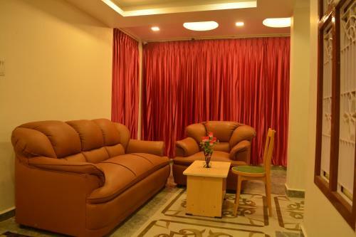 Hotel Sri Sarvesha Residency