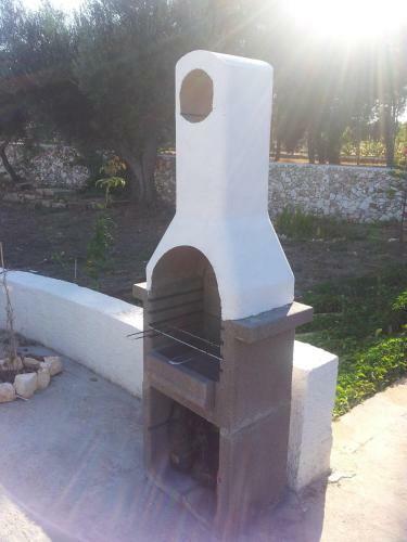 Trull Of Paradise With Pool-white Ostuni-puglia