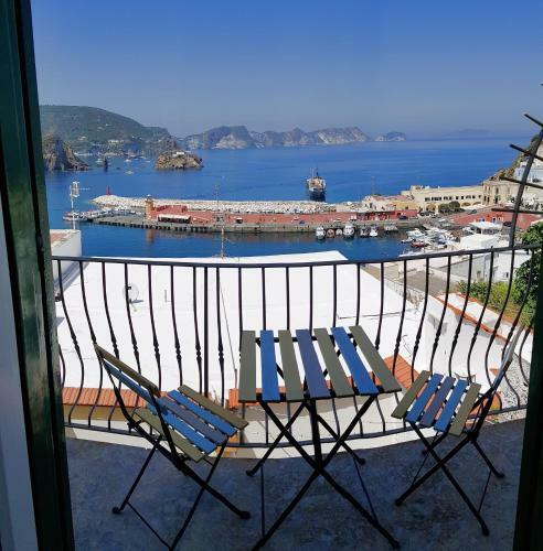 Hostal Maridea - Camere Con Vista Al Porto