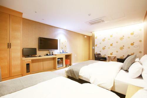 Hotel Golden Hill