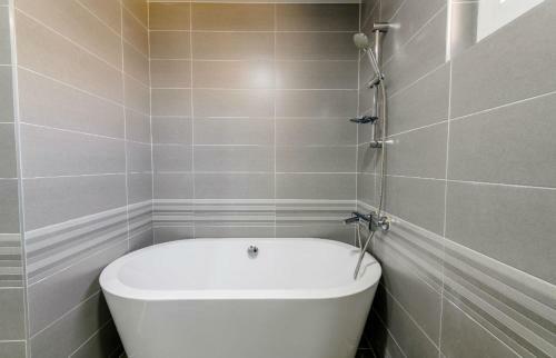 Apartamento Chandelier Pension