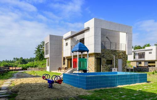 Apartamento Chandelier Pension