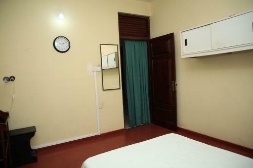 Yuli Nandas Villa Makola