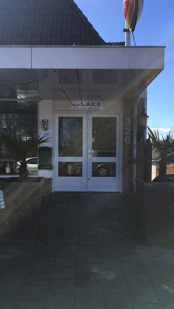 The Lake Hotel Amsterdam Airport