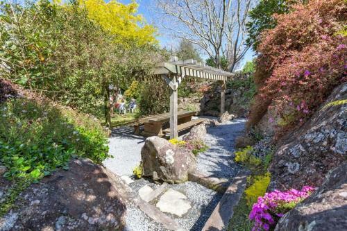Deloraine Stone Cottage