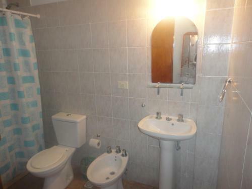 M�danos Hotel