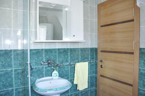 Aria Apartments
