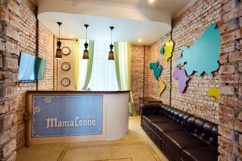 Mama Leone Hotel