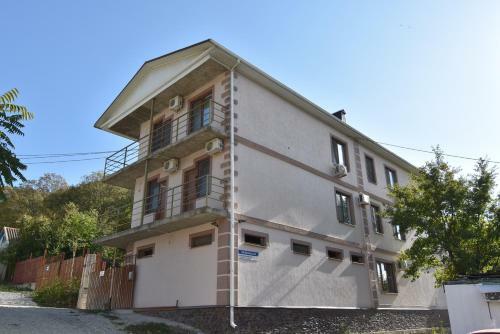 Hostal Edem Guest House