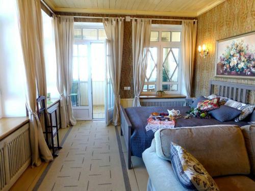 Hostal Russko-frantsuzsky Hotel Chastny Vizit
