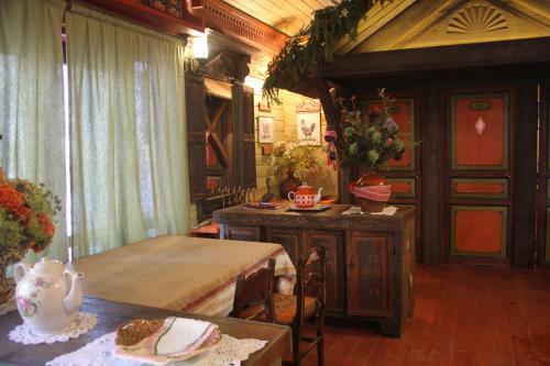 Hostal Russko-frantsuzsky Hotel Chastny Vizit