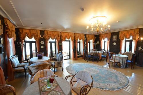 Hostal Russko-frantsuzsky Hotel Chastny Vizit