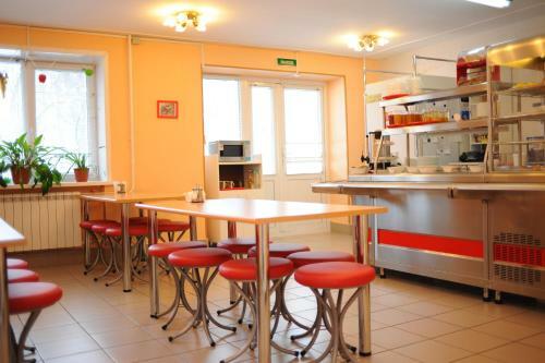 Molodezhnaya Hotel