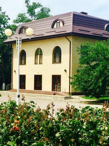 Hostal Guest House San Bah