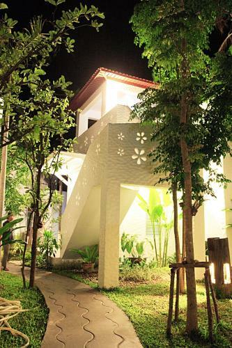 Hotel Baanmontra Beach Resort - Bankrut