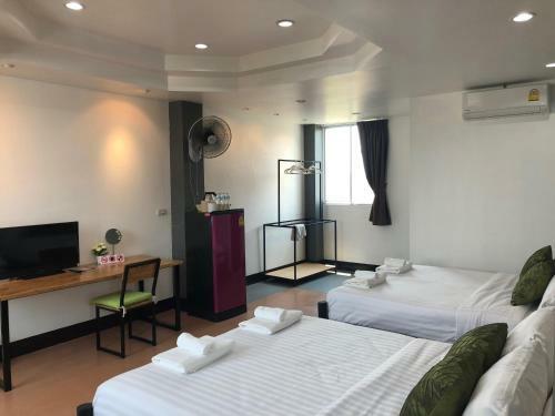 Hostal Khaohom House