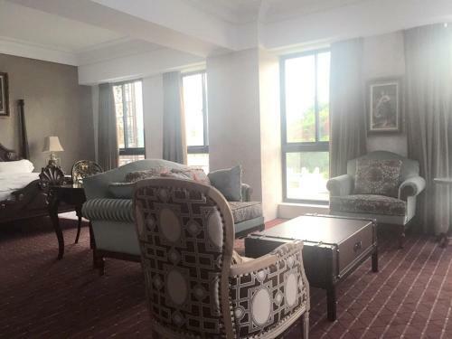 No. 6 Baowanglai Hotel