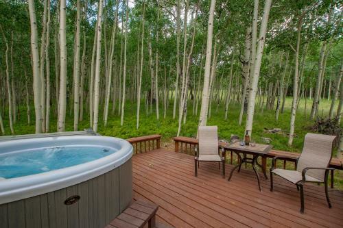 Ponderosa Lodge
