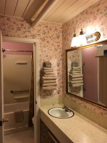 Western Holiday Motel