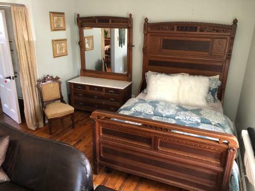 Vineyard Mansion Carriage House