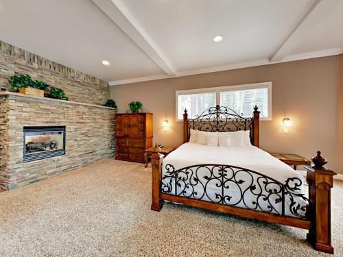 2285 Del Norte South Home