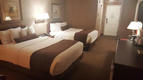 Hotel C'mon Inn