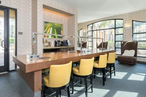 Apartamento Global Luxury Suites At Baypointe Station