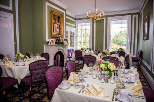 Posada Kent Manor Inn