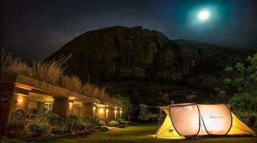 Hotel Shilhaandara
