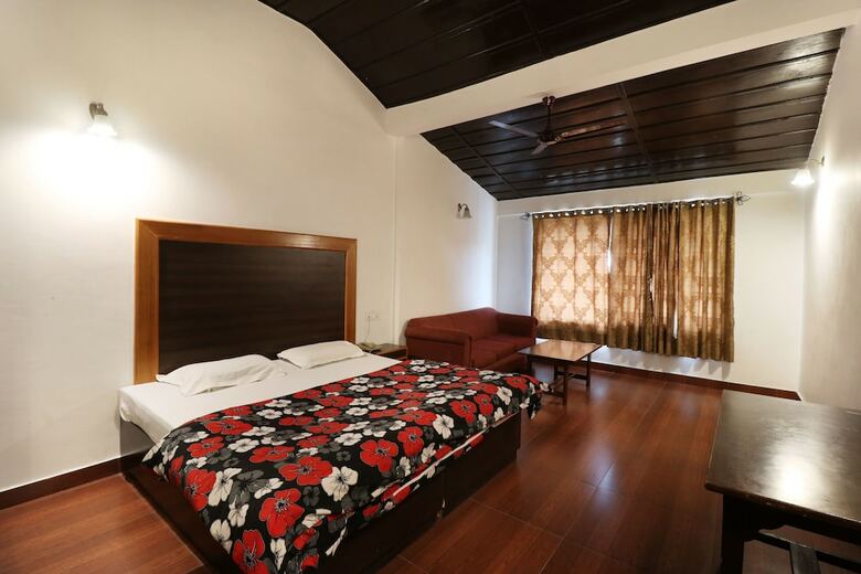 Hotel Himalayan Club
