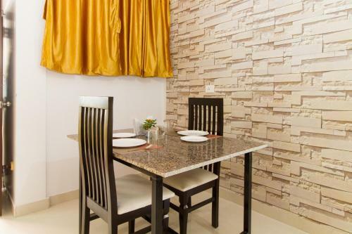 Apartamentos Executive Balcony Rooms - 5 Rooms - 2 Single Cozy Beds