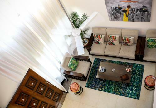 Villa Meghbrishti Bari