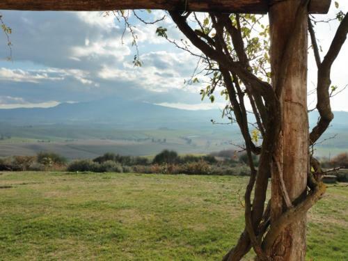Monticchiello Villa Sleeps 20 Pool Wifi