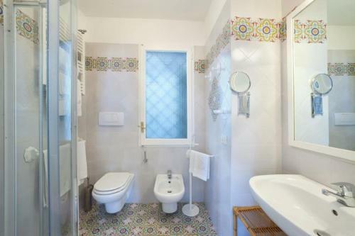 San Montano Villa Sleeps 12 Pool Air Con Wifi