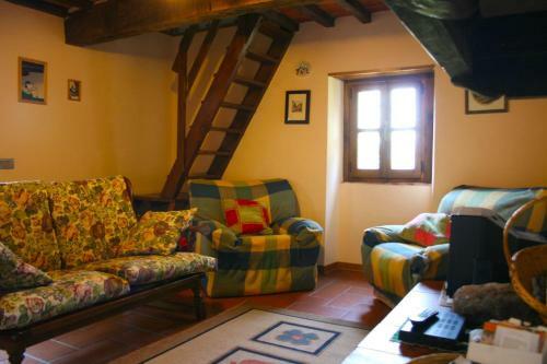 Santa Maria Alla Rassinata Villa Sleeps 15 Pool