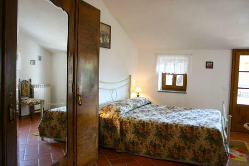 Santa Maria Alla Rassinata Villa Sleeps 15 Pool