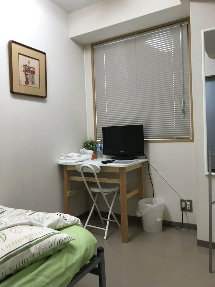 Hostal Career Cooporation