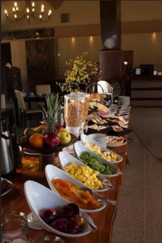 Yvy Hotel De Selva
