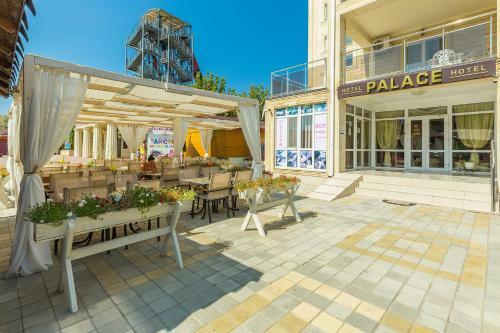 Palace Hotel