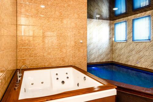 Hotel Seven