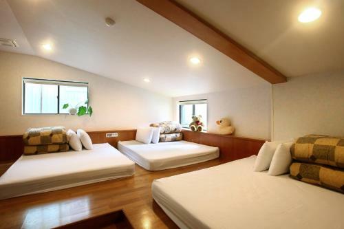 Fenchihu Street Hotel