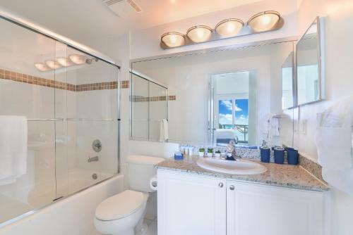 Hotel 1, 2 And 3 Bedroom Ocean Condos With Balcony