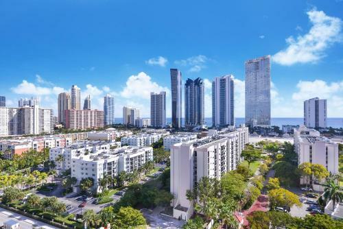 Hotel 1, 2 And 3 Bedroom Ocean Condos With Balcony