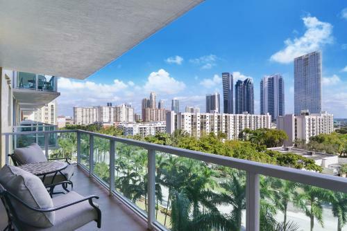 Hotel 1, 2 And 3 Bedroom Ocean Condos With Balcony