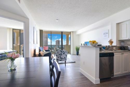 Hotel 1, 2 And 3 Bedroom Ocean Condos With Balcony
