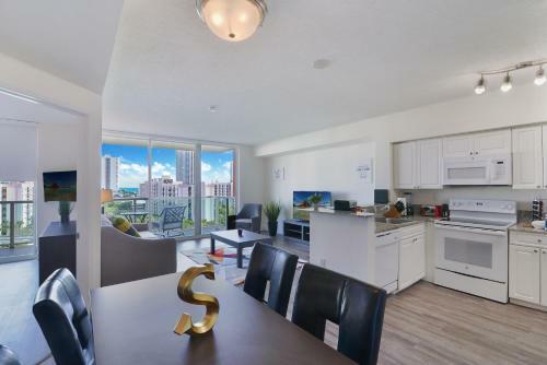 Hotel 1, 2 And 3 Bedroom Ocean Condos With Balcony