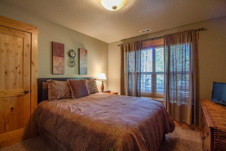 Doral Lane 6