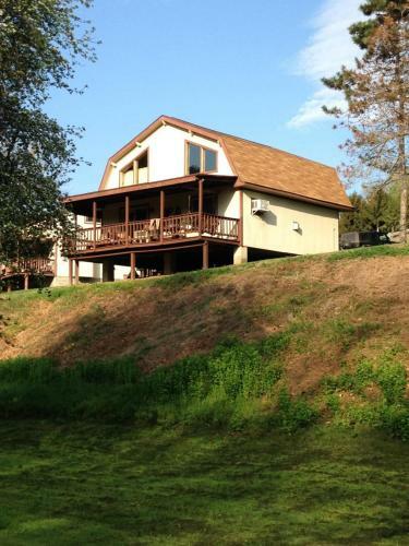 Hotel Rough Cut Lodge